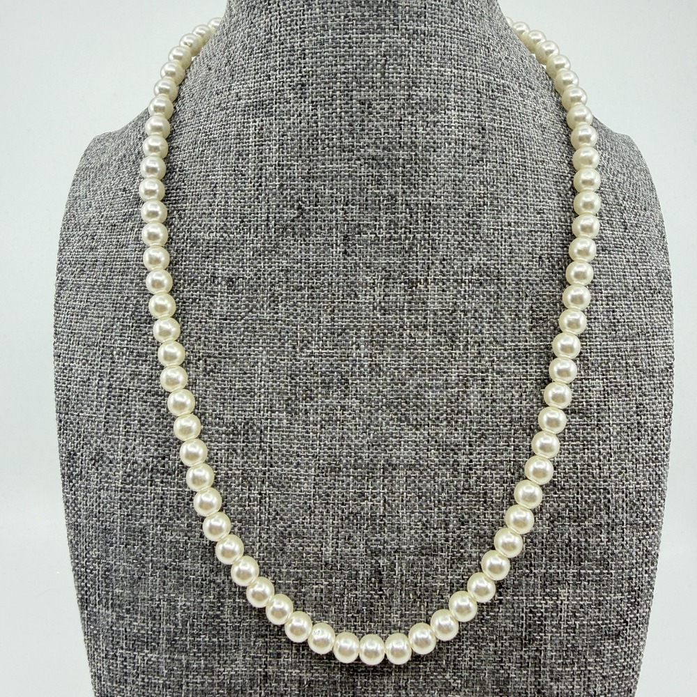 Classic Cream Faux Pearl Bead Necklace Statement Elegant Minimalist Style Gift